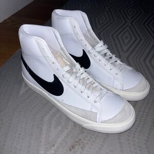 NEW WITH TAGS NIKE BLAZERS